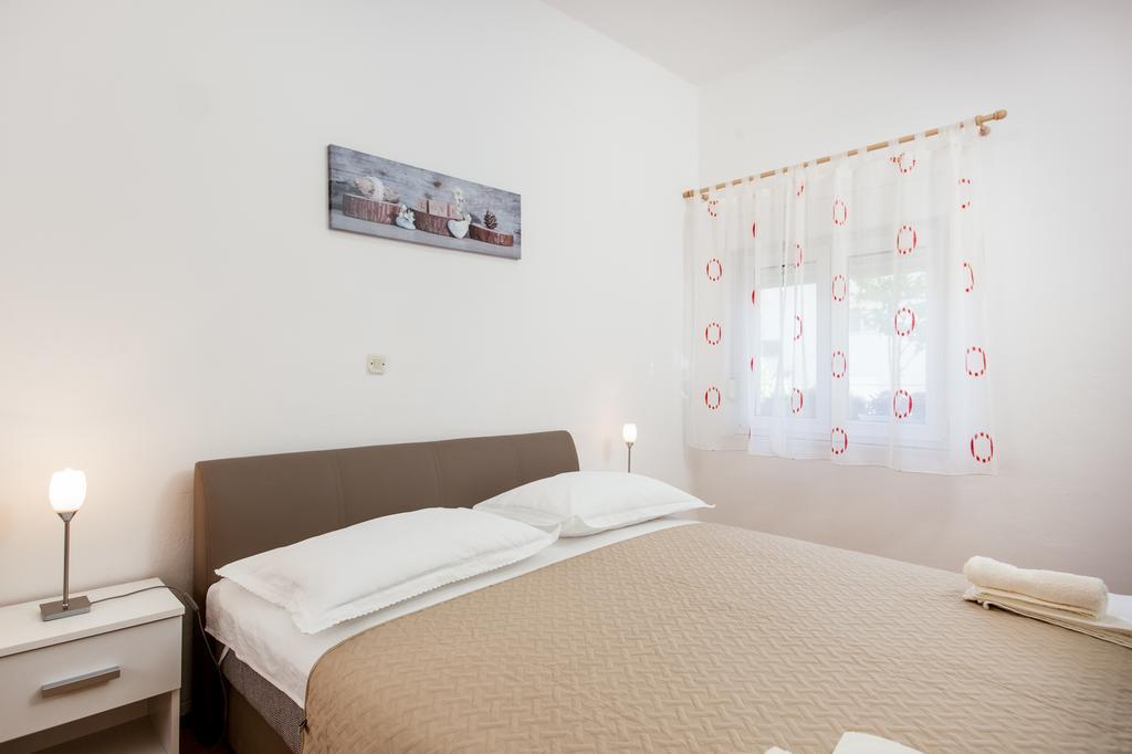 Apartments Ivica Сплит Экстерьер фото